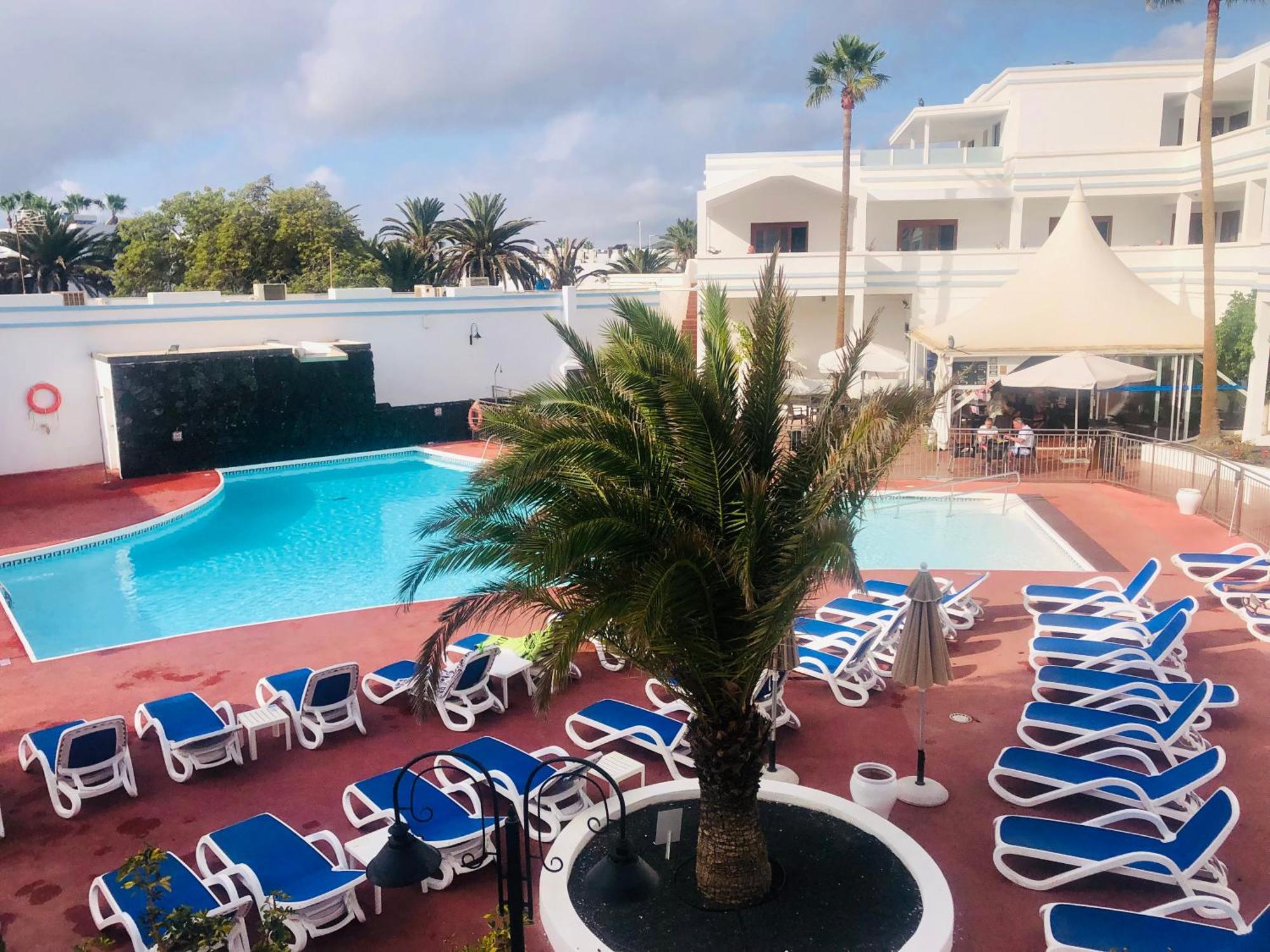 Apartamentos Oceano - Adults Only - Solo Adultos Costa Teguise Kültér fotó